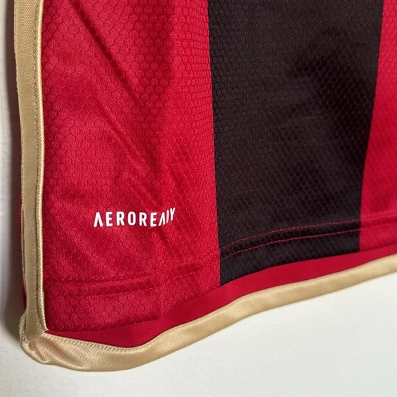 Atlanta United FC Women’s soccer Jersey Small NWT - Picture 4 of 9